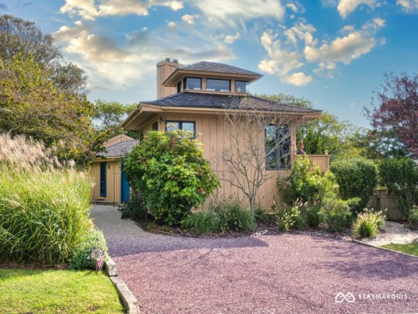 Hamptons Home 1020545