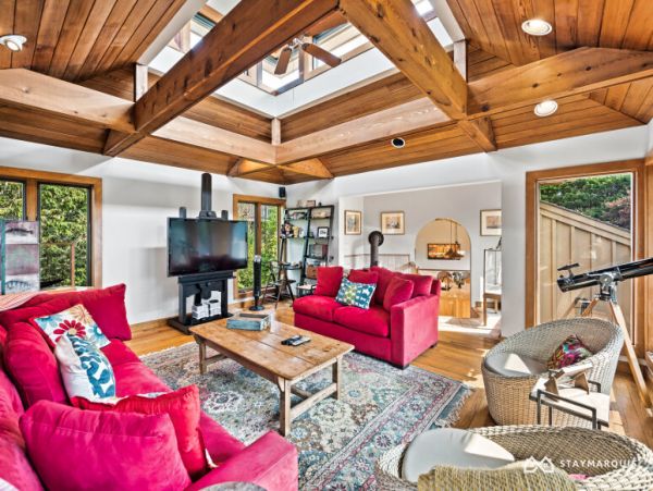 Hamptons Home 1020545