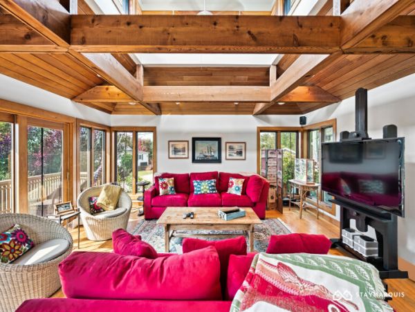 Hamptons Home 1020545
