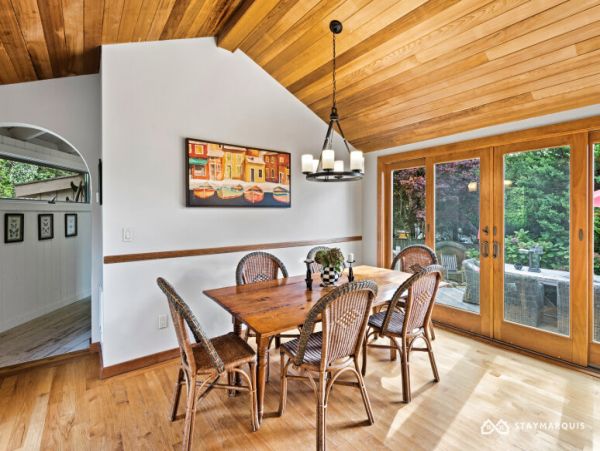 Hamptons Home 1020545