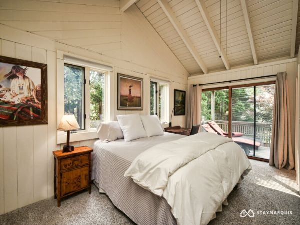 Hamptons Home 1020545