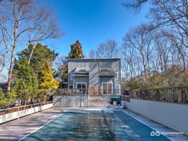 Hamptons Home 1020547