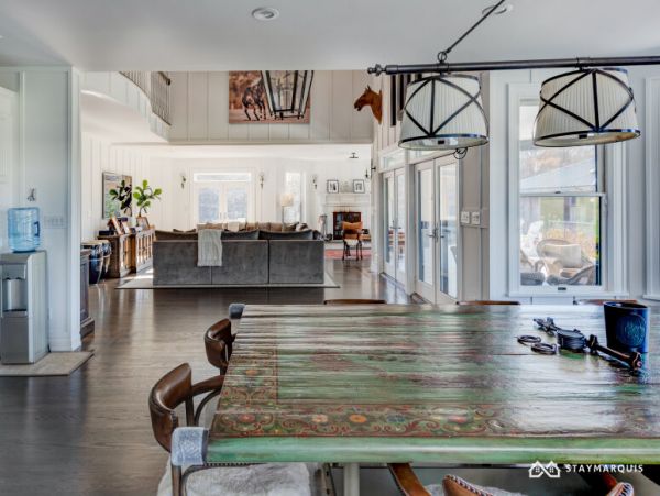 Hamptons Home 1020548