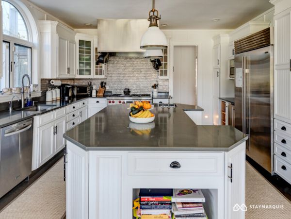 Hamptons Home 1020548