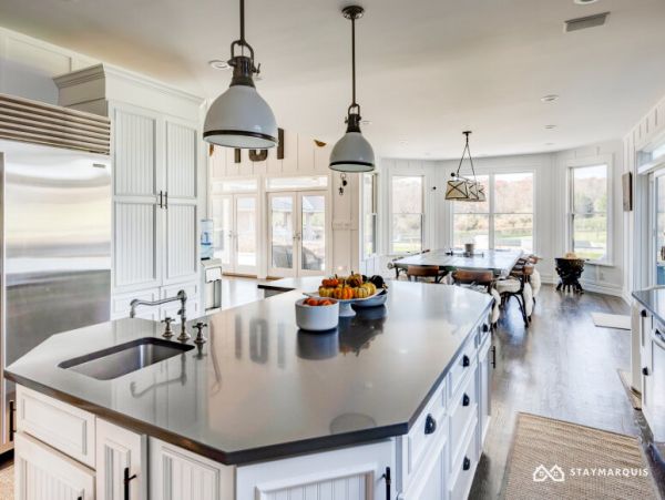 Hamptons Home 1020548