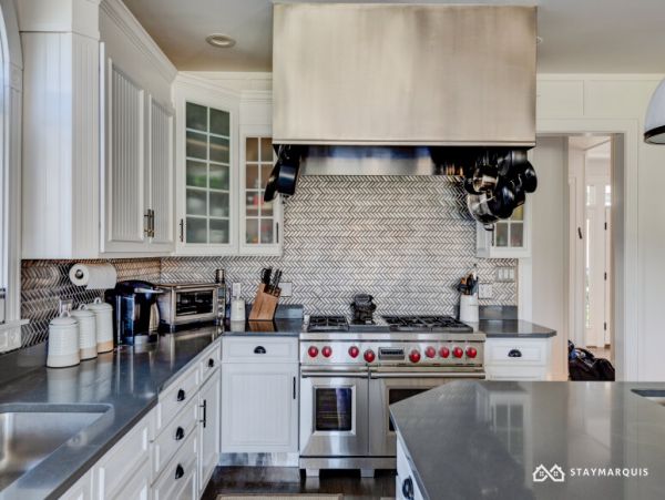 Hamptons Home 1020548