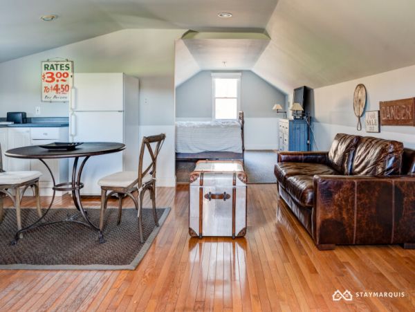 Hamptons Home 1020548