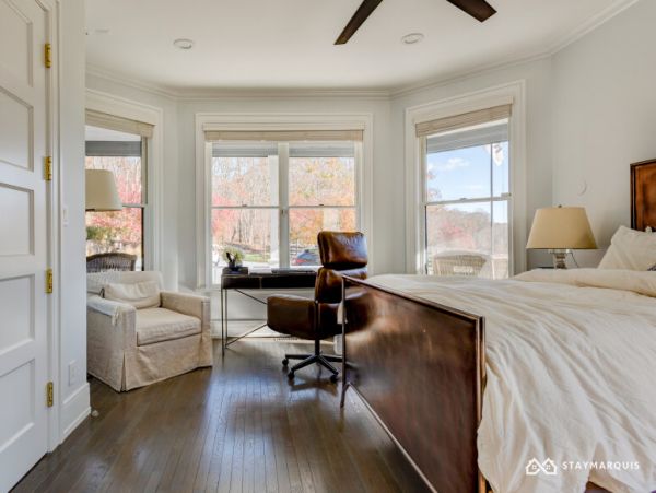 Hamptons Home 1020548