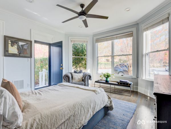 Hamptons Home 1020548