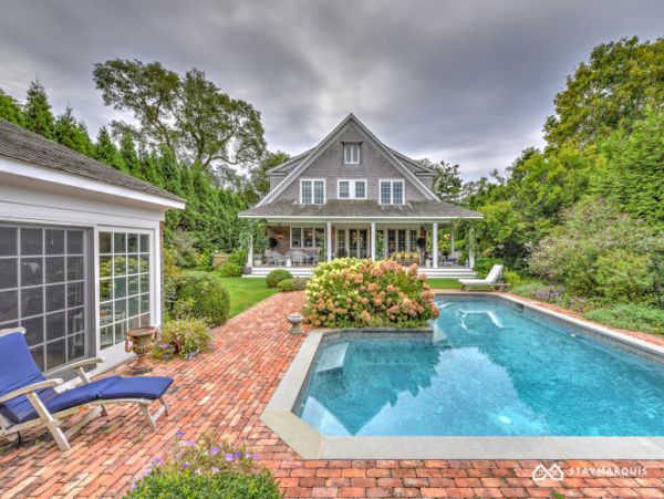 Hamptons Home 1020549