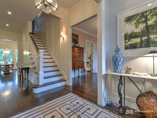 Hamptons Home 1020549