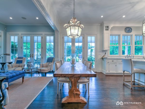 Hamptons Home 1020549