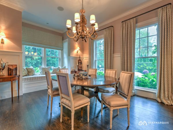 Hamptons Home 1020549