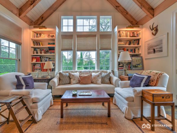 Hamptons Home 1020549