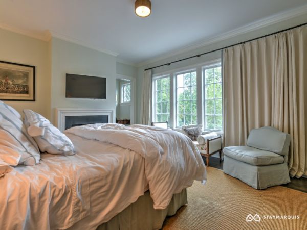 Hamptons Home 1020549