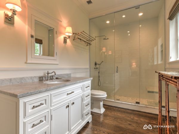Hamptons Home 1020549