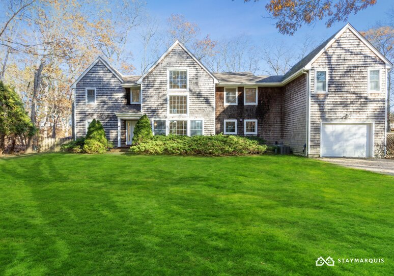 Hamptons Home 1020550