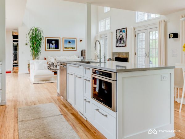 Hamptons Home 1020550