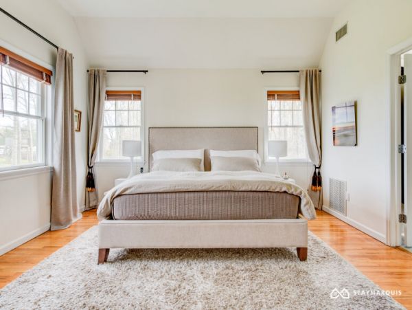 Hamptons Home 1020550