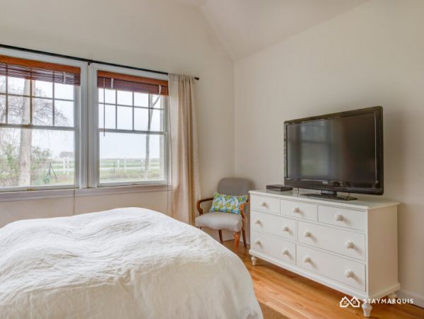 Hamptons Home 1020550