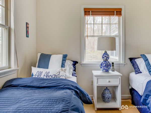 Hamptons Home 1020550