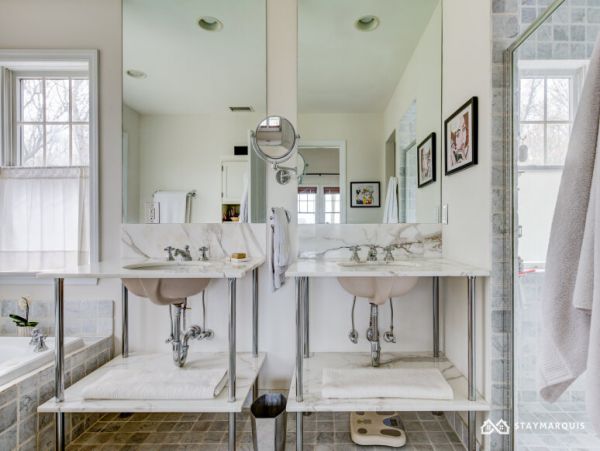 Hamptons Home 1020550