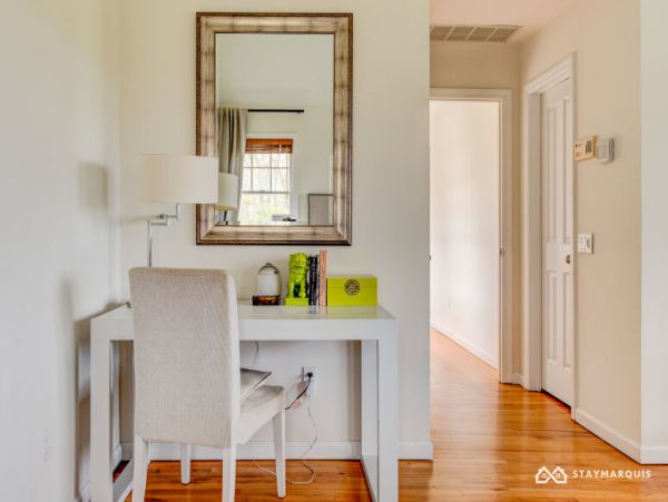 Hamptons Home 1020550