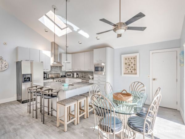 Hamptons Home 1020551