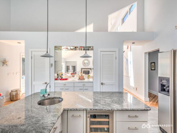 Hamptons Home 1020551