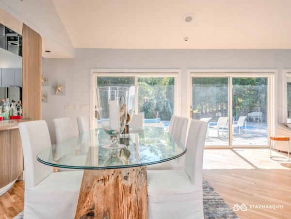 Hamptons Home 1020551