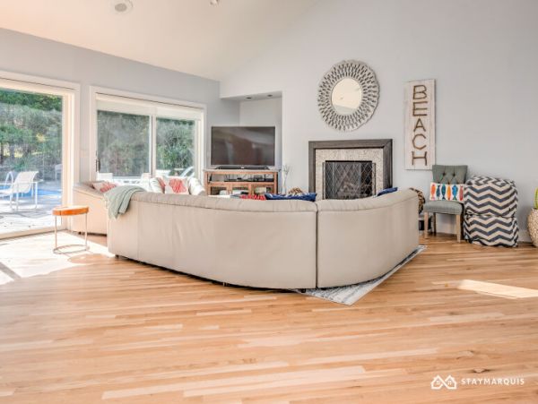 Hamptons Home 1020551