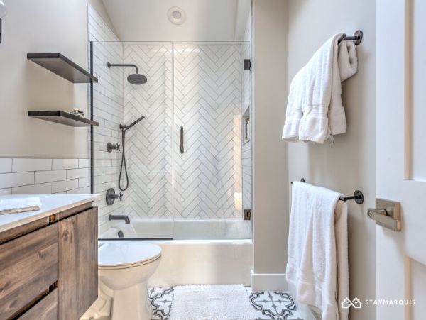 Hamptons Home 1020551