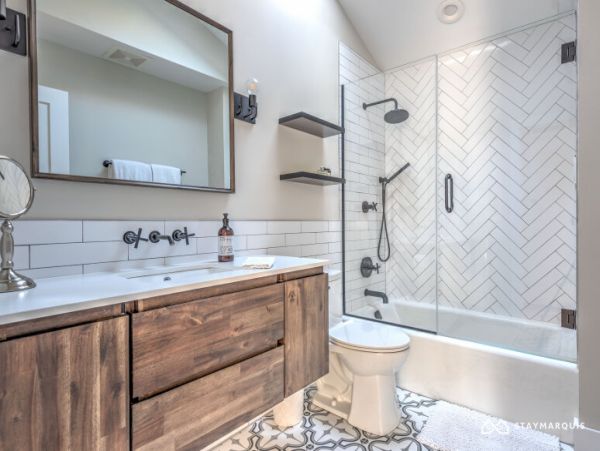 Hamptons Home 1020551