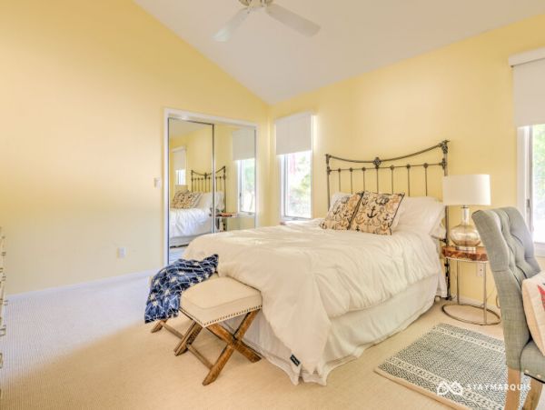 Hamptons Home 1020551