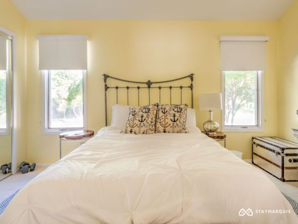 Hamptons Home 1020551