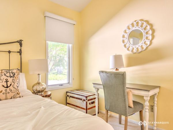 Hamptons Home 1020551