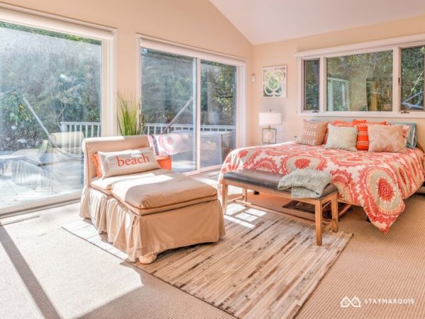 Hamptons Home 1020551