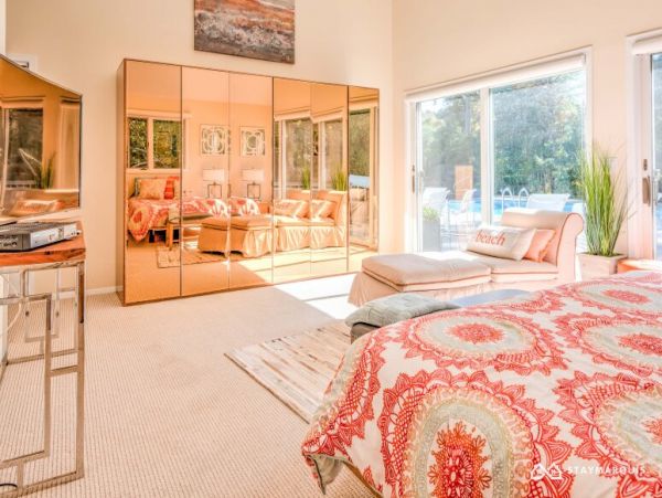 Hamptons Home 1020551