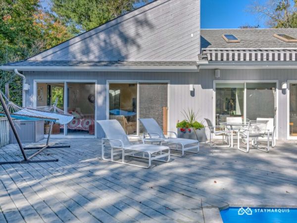 Hamptons Home 1020551