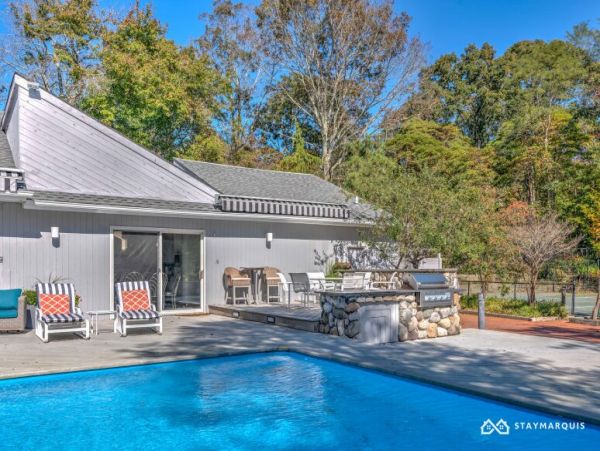 Hamptons Home 1020551