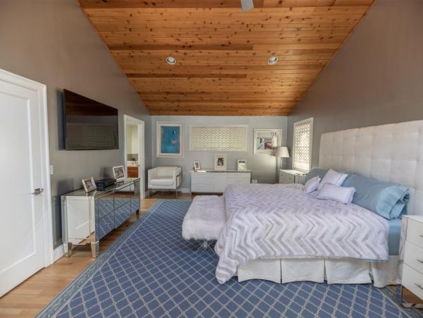 Hamptons Home 1020553