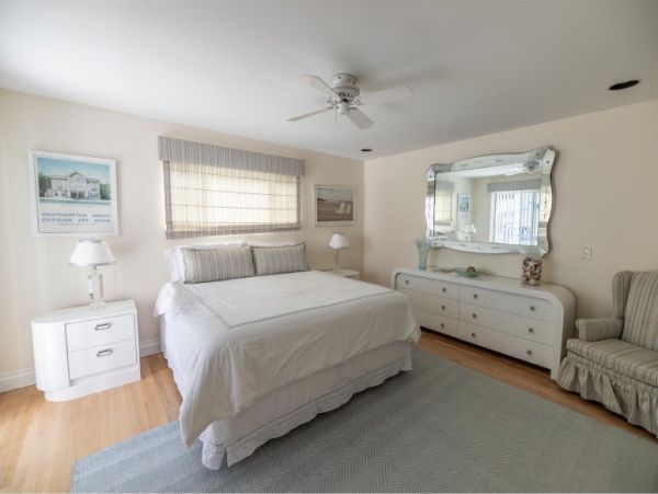 Hamptons Home 1020553