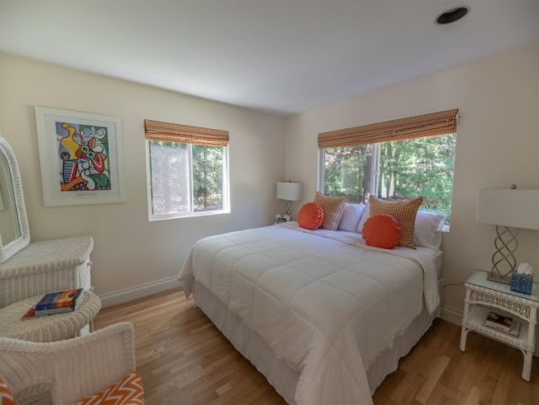 Hamptons Home 1020553