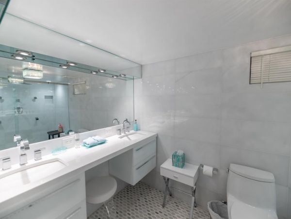 Hamptons Home 1020553