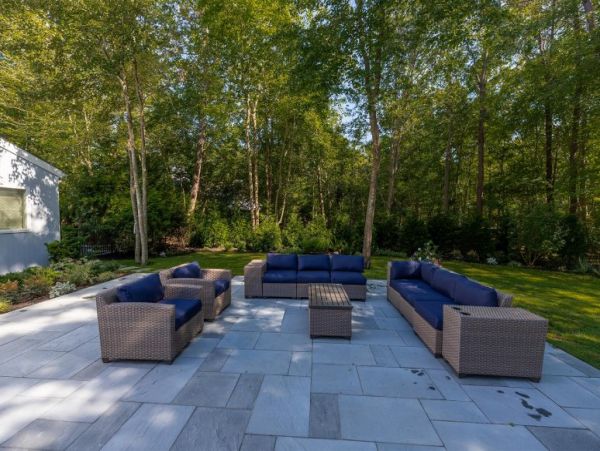 Hamptons Home 1020553