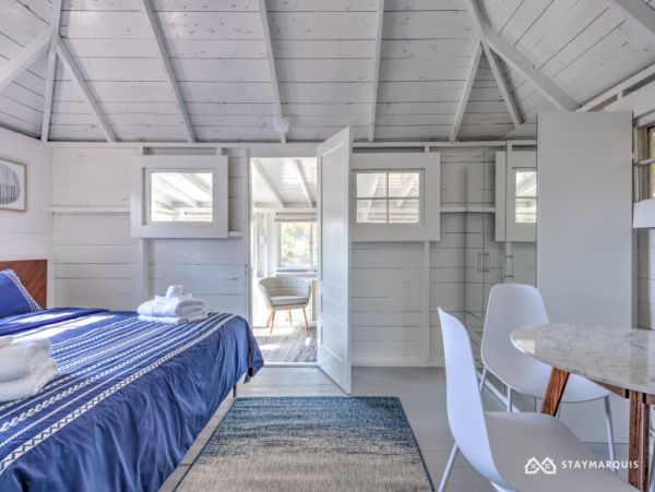 Hamptons Home 1020555