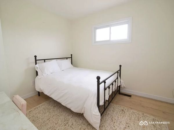 Hamptons Home 1020556