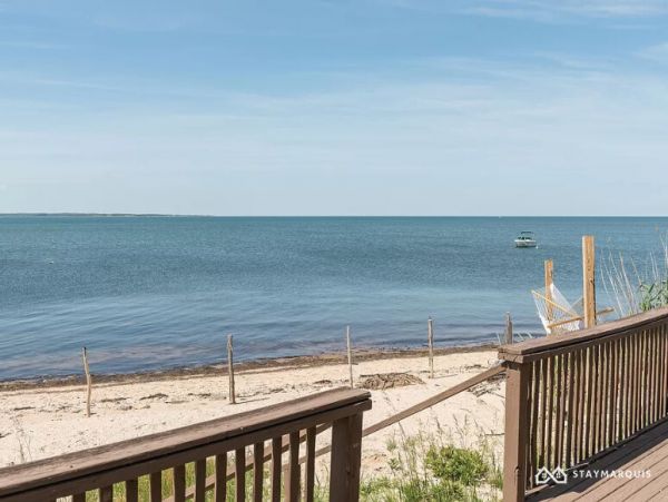 Hamptons Home 1020556