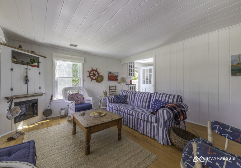 Hamptons Home 1020558