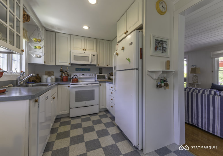 Hamptons Home 1020558